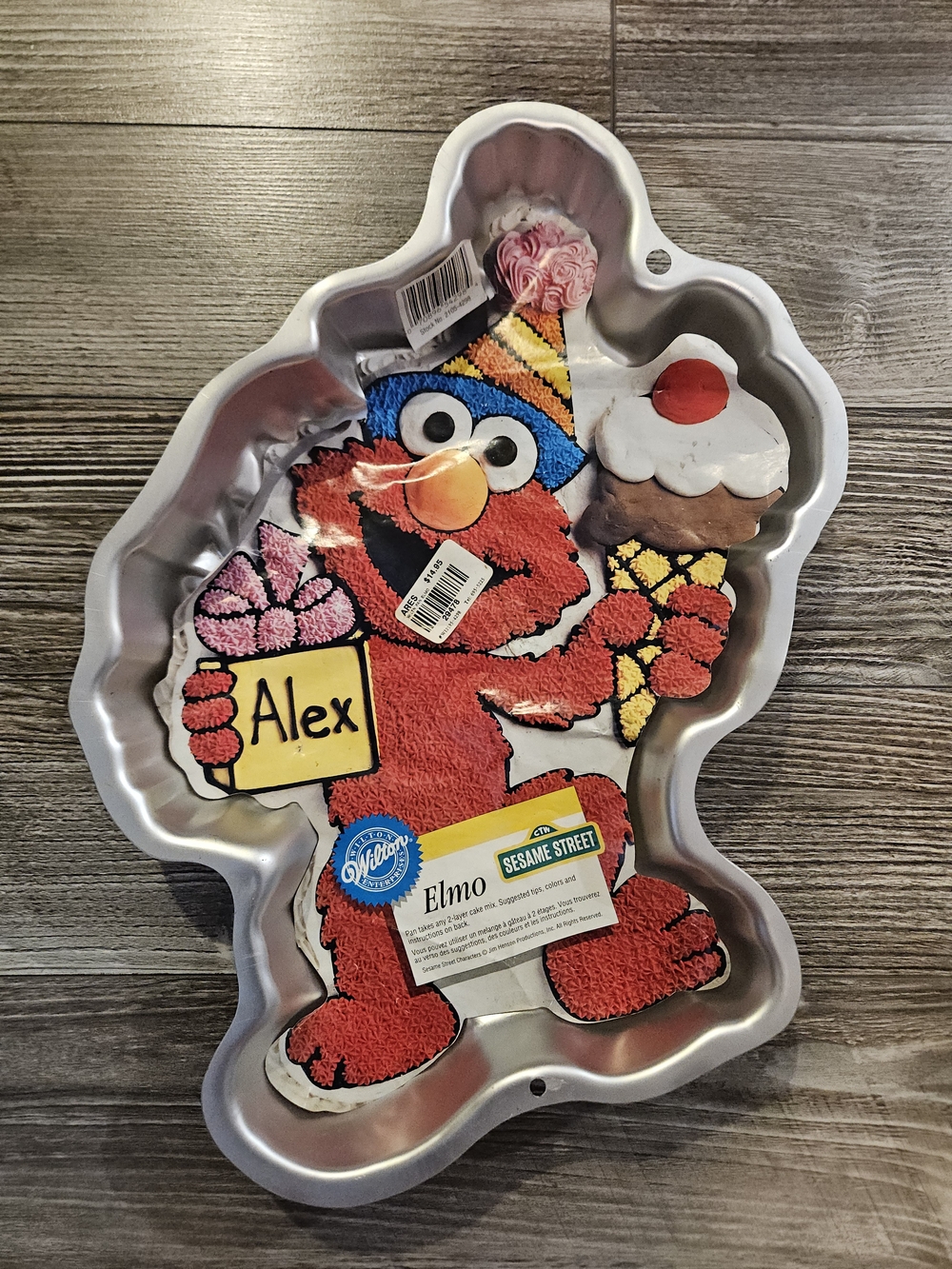 Wilton Elmo Cake Pan And Cookie Cutters